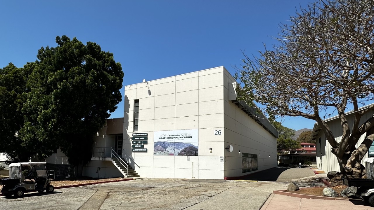 Graphic Arts Building 26 exterior with Graphic Communication signage