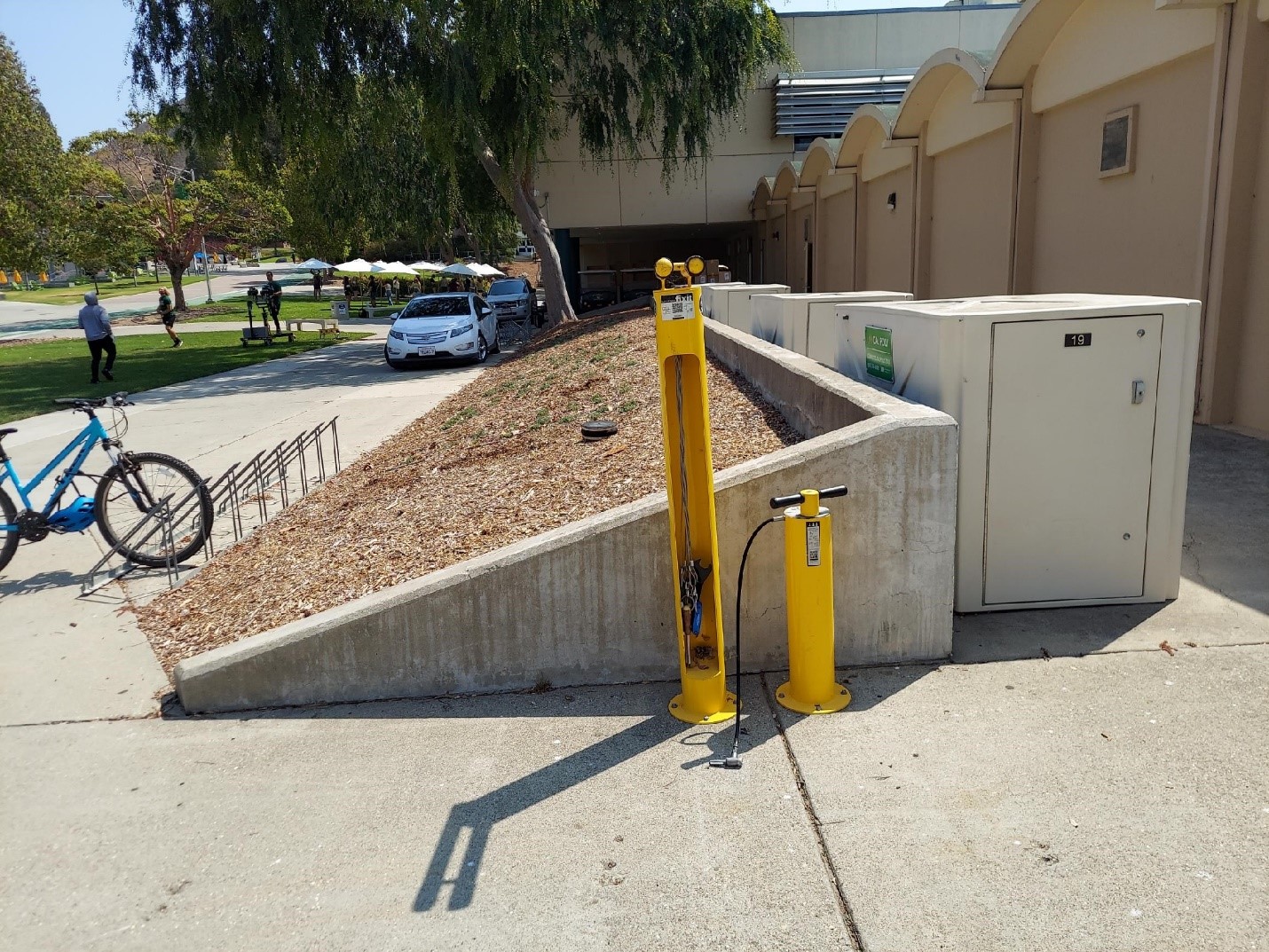 Bike discount storage lockers